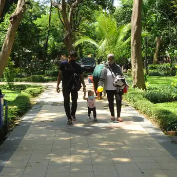 Surabaya PPKM Level 2, Semua Taman di Surabaya Ditutup