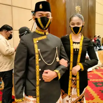 Pemkot Balikpapan Launching Pakaian Adat Mahligai