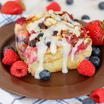 Resep Strawberry French Toast with Caramel Sauce, Cocok untuk Sarapan