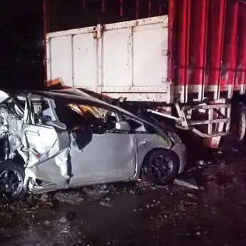 Mobil Ringsek Akibat Kecelakaan Karambol di Mojosongo Solo, Bagaimana Kondisi Pengemudi?