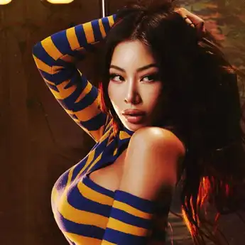 Relatable! Ini Makna Lagu di Balik Single 'ZOOM' milik Rapper Korea, Jessi