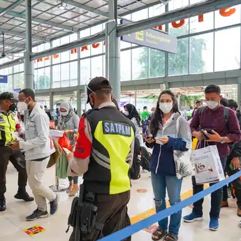 KAI Ingatkan Kembali Syarat Naik Kereta Api Jelang Puncak Arus Mudik