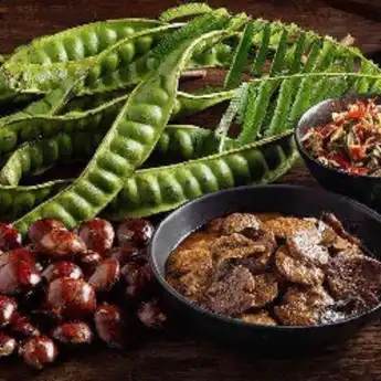 5 Negara yang Penduduknya Doyan Banget Makan Jengkol dan Petai