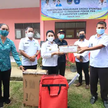 Sosialisasi Stunting, Bupati Karolin Ingatkan Usia Pernikahan