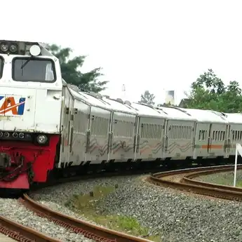 Penumpang Kereta Api Jarak Jauh yang Telah Vaksin Kedua Tak Perlu Screening Covid-19
