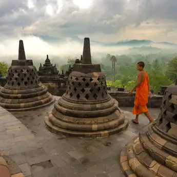 Pengaruh Hindu-Buddha dalam Bidang Pemerintahan di Indonesia