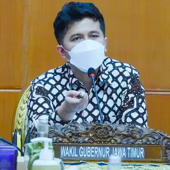 Cegah Penularan PMK, Mobilitas Peternak Jatim yang Menolak Hewannya Divaksin akan Dibatasi