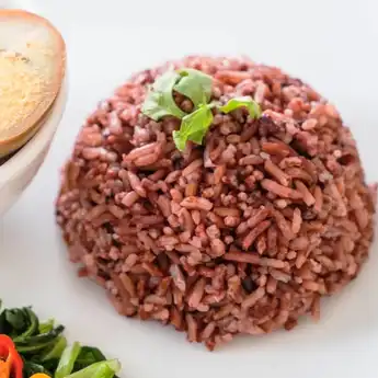 Ingin Diet Tinggi Serat? Begini Cara Memasak Beras Merah agar Pulen dan Tidak Keras