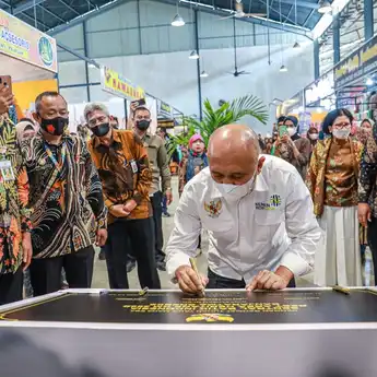 KemenKopUKM Pastikan Ruang Promosi Infrastruktur Publik 30 Persen Terpenuhi