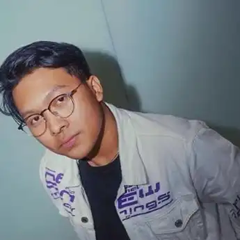 Lirik Lagu Jangan Katakan Cinta Dipopulerkan Oleh Kelvin Joshua