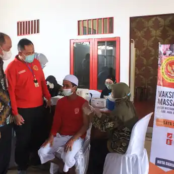 Lapas Banjarmasin dan BIN Provinsi Kalsel Gelar Vaksinasi Massal Warga Binaan