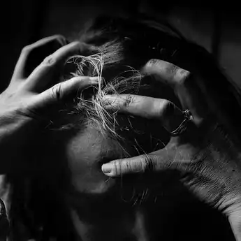 Sial Bos! 3 Zodiak Ini Diramal Akan Bangkrut Hari Ini, Hidup Sengsara