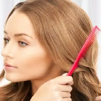 Simak! Inilah 4 Cara Menyisir Rambut yang Benar, Sudah Lakukan?