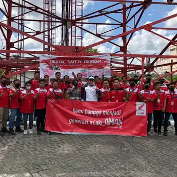 Safety Riding Bersama Polresta Banjarmasin, Dari Pemakaian Helm Sampai Postur Tubuh
