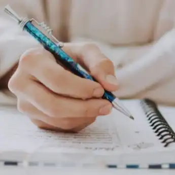 4 Contoh Laporan Hasil Pengamatan, Disertai Struktur dan Cara Membuat