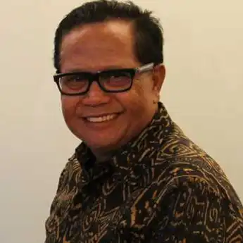 7 Fakta Hidup dan Profil Basrizal Koto, Crazy Rich Pariaman yang Pernah Jadi Kernet Angkot