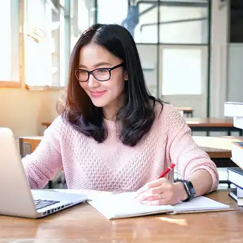7 Trik Psikologi Agar Terlihat Cerdas dan Pintar Tanpa Banyak Bicara!