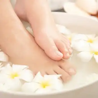 6 Manfaat Merendam Kaki dengan Air Es, Ampuh Atasi Insomnia?