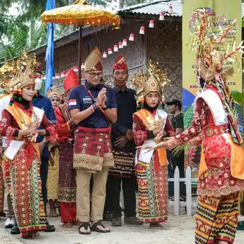Menparekraf Minta Desa Wisata Pulau Pahawang Lampung Fokus Kembangkan Alam dan Budaya