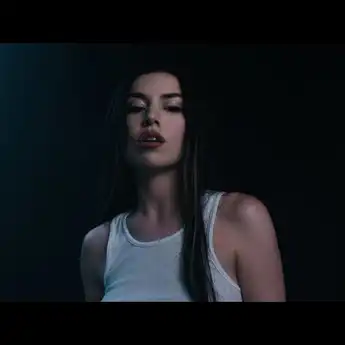 Lirik Lagu 'Million Dollar Baby' Milik Penyanyi Ava Max