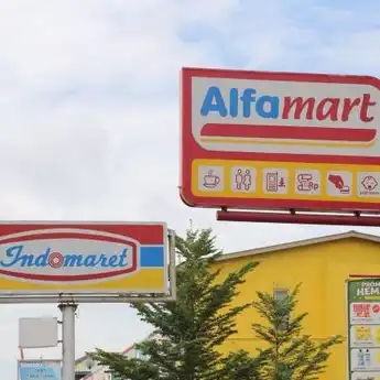 Nggak Nyangka! Ternyata Segini Gaji Pegawai Alfamart dalam Sebulan, PNS pun Kalah?