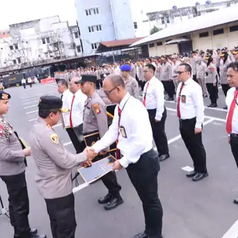 Ungkap Kasus Benur Senilai 40 Milyar, 7 Personel Intelkam Polda Sumsel Dapat Penghargaan Menteri