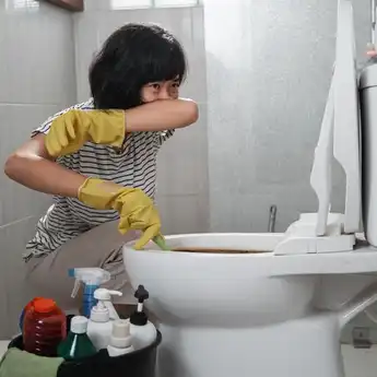 Cara Hilangkan Bau Tak Sedap di Kamar Mandi Usai BAB         