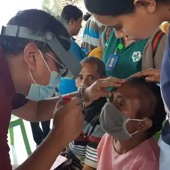 Dana Kemanusiaan Kompas Gelar Operasi Katarak Gratis, 100 Penderita Katarak di Perbatasan Timor Leste