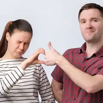 4 Zodiak Paling Berpotensi Lakukan Friendzone, Hati-hati Jatuh Hati!