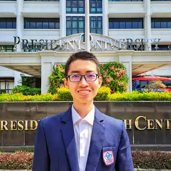 Jaya Iskandar Juara Nasional Bahasa Mandarin Membanggakan President University 