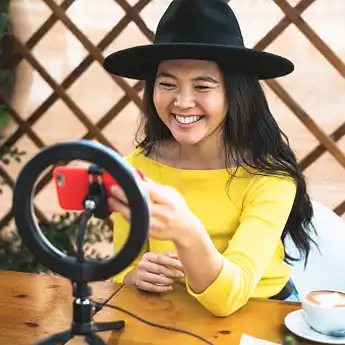 8 Ide Konten YouTube Menarik untuk Pemula: Bisa Jadi Referensi untuk Sumber Cuan Lho!
