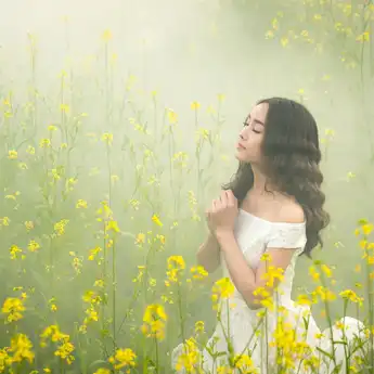 5 Zodiak Paling Keibuan, Gak Heran Disebut Spek Cewek Idaman!