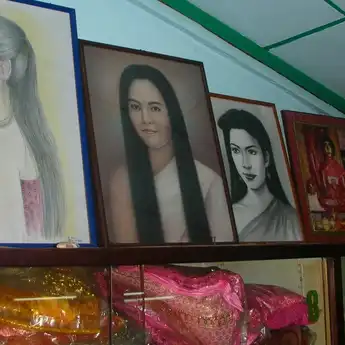 Mae Nak Phra Khanong: Hantu Cantik yang Setia dengan Sang Suami