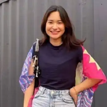 Makna dan Lirik Lagu Tamu yang Dipopulerkan Oleh Satine Zaneta