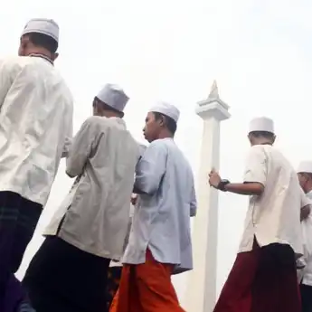 3 Contoh Teks Doa Upacara Hari Santri, Singkat dan Jelas