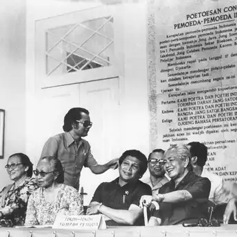 Kronologi Peristiwa Sumpah Pemuda: Agenda Rapat, Struktur Panitia, Isi
