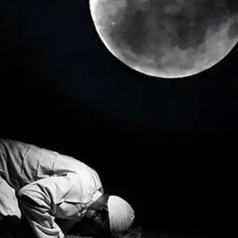 Batas Waktu Sholat Tahajud Menurut Syariat Islam, Bolehkah Dilakukan Jelang Subuh?
