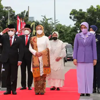 Berlangsung Khidmat, Wakil Presiden Hadir sebagai Inspektur Upacara Hari Pahlawan 2022