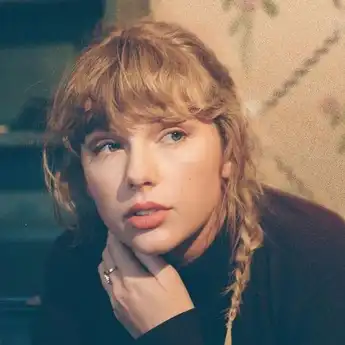 Lirik Lagu Paper Rings – Taylor Swift, Lengkap dengan Terjemahannya