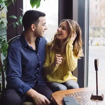 50 Pertanyaan Menjebak untuk Pacar yang Bisa Menguji Kesetiaannya