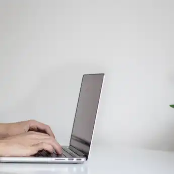 5 Contoh Cover Letter Bahasa Inggris yang Baik dan Benar, Beda dengan CV!