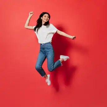 Penjelasan Perbedaan Lompat dan Loncat, yang Sering Dikira Sama!