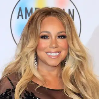 Lirik Lagu dan Chord Gitar 'All I Want for Christmas is You' - Mariah Carey