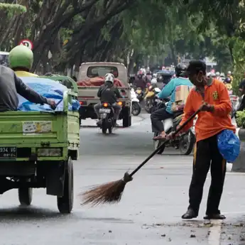 Diberi Atribut Cerah Pasukan Kuning, Mestinya Terhindar Laka
