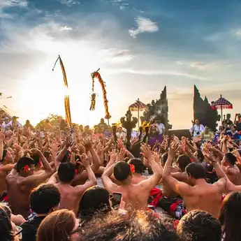 Properti Tari Kecak dari Bali: Apa Saja?