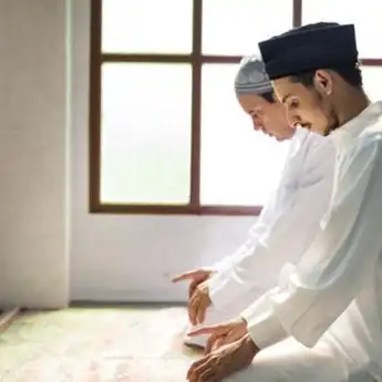 Doa Setelah Tasyahud Akhir Sebelum Salam dan Keutamaan Membacanya dalam Sholat