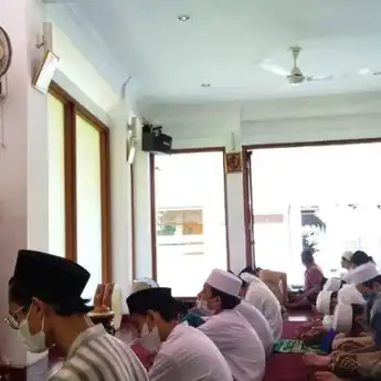 Contoh Mukadimah Khutbah Jumat Singkat yang Biasa Digunakan Oleh Para Khotib