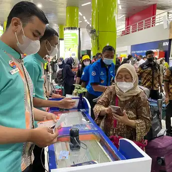 KAI Daop 1 Jakarta Kembali Himbau Penumpang Perhatikan Aturan Vaksin Terbaru