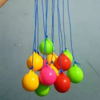 Ini Cara Main Lato-lato, Mainan Jadul yang Viral di TikTok, Seru!