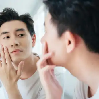 5 Kesalahan dalam Perawatan Wajah: Sering Cuci Muka